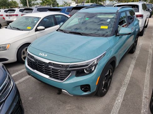 Used 2024 Kia Seltos EX FWD image 4