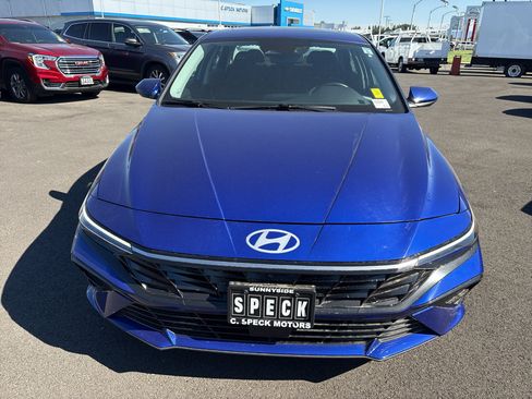 Used 2025 Hyundai Elantra SEL FWD image 23