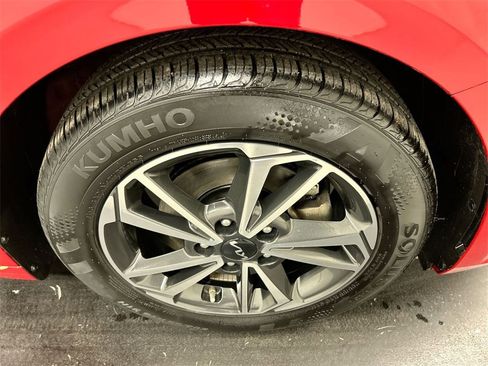 Certified 2023 Kia Forte LXS image 8