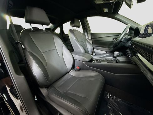 Used 2023 Honda Accord Sport image 29