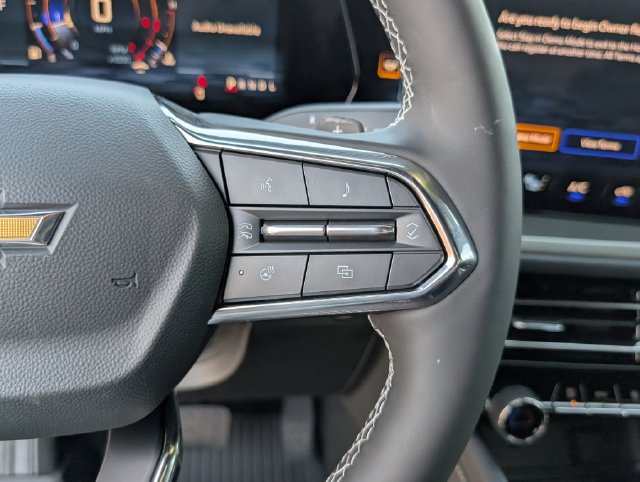 New 2027 Chevrolet Traverse LT w/ Driver Confidence Package FWD image 18