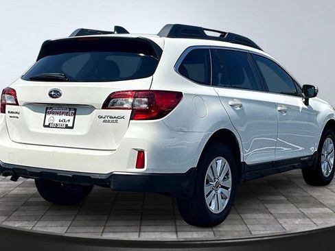 Used 2017 Subaru Outback 2.5i Premium AWD/4WD image 6