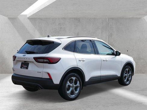 Certified 2025 Ford Escape ST-Line image 3