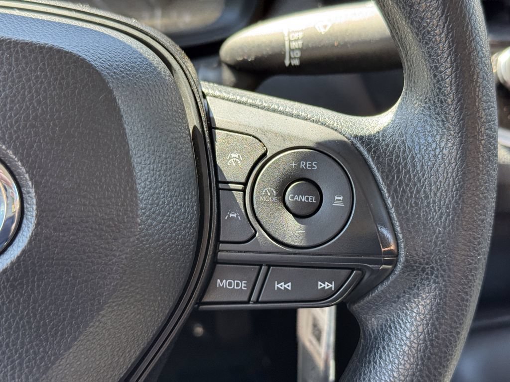 Used 2024 Toyota Corolla LE FWD image 24
