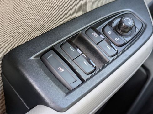 Certified 2025 Subaru Forester image 20