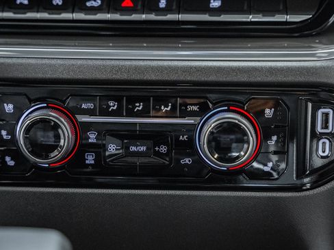 Used 2023 Chevrolet Silverado 1500 High Country w/ High Country Premium Package image 33