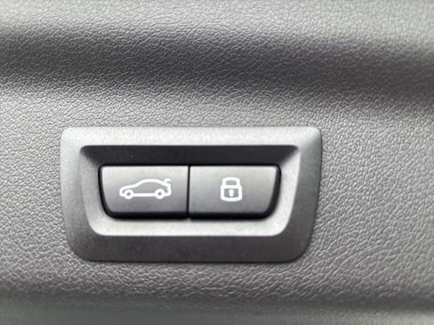 New 2025 BMW X1 xDrive28i w/ Technology Package image 8