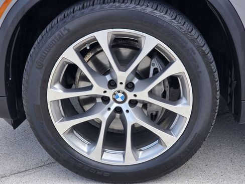 Used 2024 BMW X5 xDrive40i w/ Premium Package AWD/4WD image 11