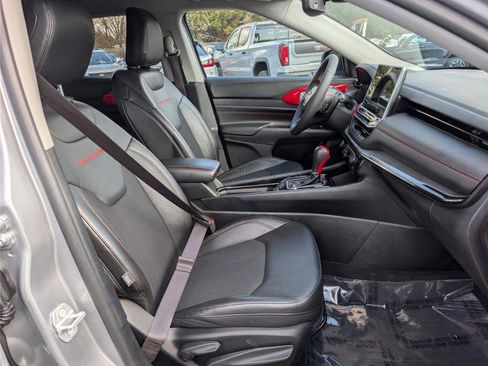 Used 2022 Jeep Compass Trailhawk image 13