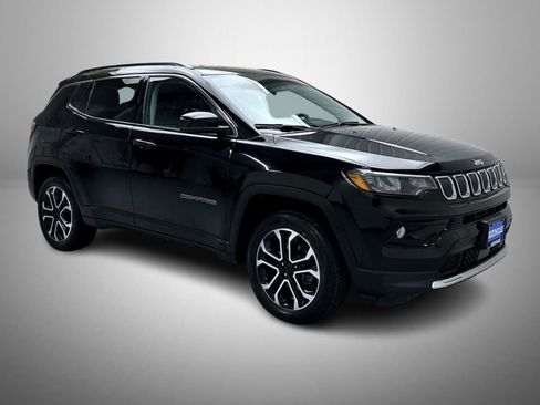 Used 2022 Jeep Compass Limited image 3
