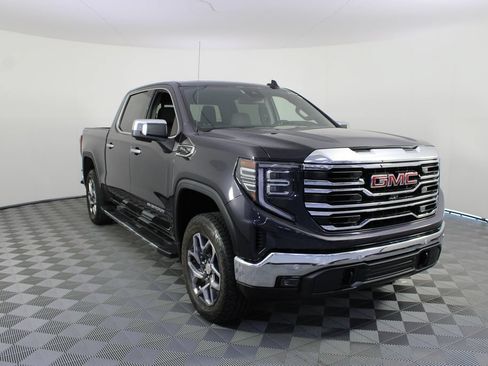 Used 2025 GMC Sierra 1500 SLT w/ SLT Premium Package AWD/4WD image 29