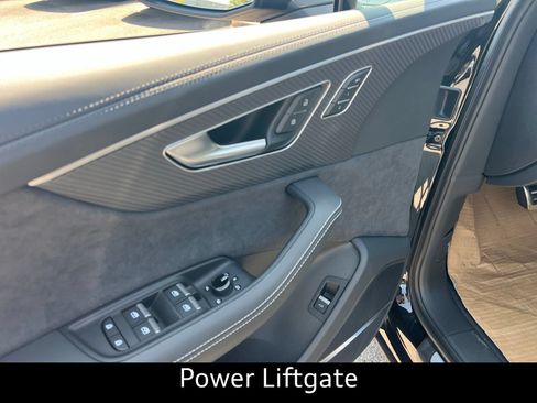 New 2026 Audi SQ7 Prestige AWD/4WD image 21