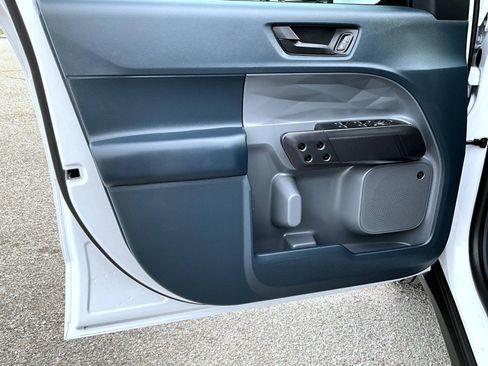 Used 2026 Ford Maverick Lariat w/ Black Appearance Package image 10