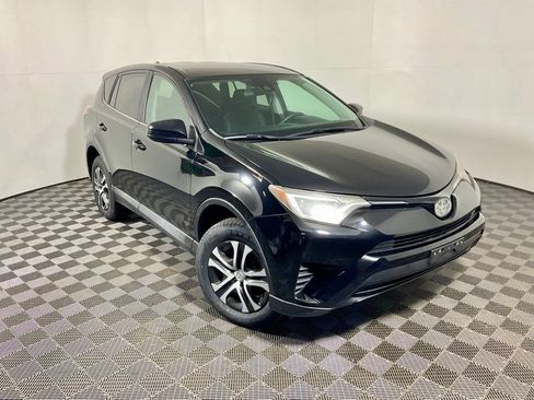 Used 2018 Toyota RAV4 LE w/ All Weather Liner Package AWD/4WD image 4