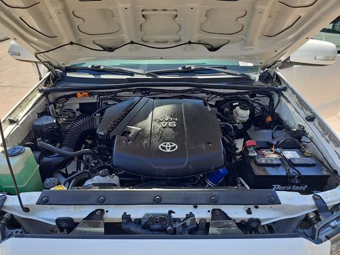 Used 2014 Toyota Tacoma 4x4 Double Cab w/ TRD Sport Package image 30