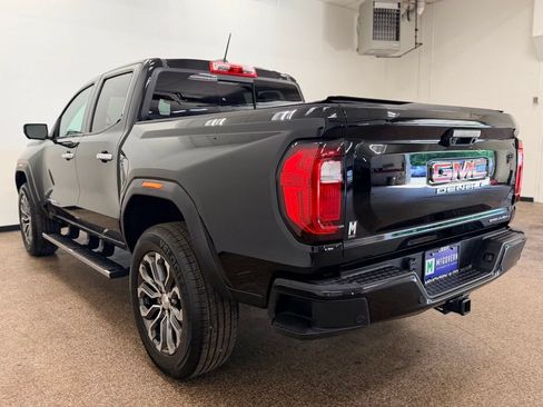 Used 2023 GMC Canyon Denali AWD/4WD image 3