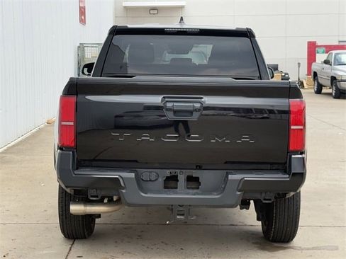 Used 2024 Toyota Tacoma SR5 image 5