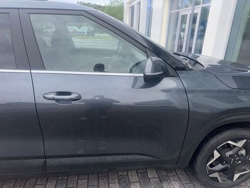 Used 2025 Kia Seltos EX FWD image 14