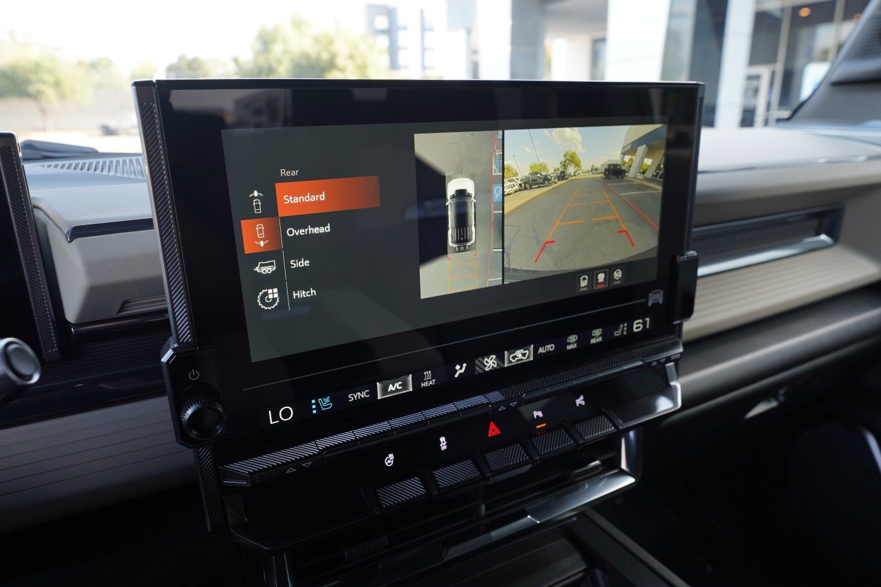New 2026 GMC Hummer EV SUV AWD/4WD image 13
