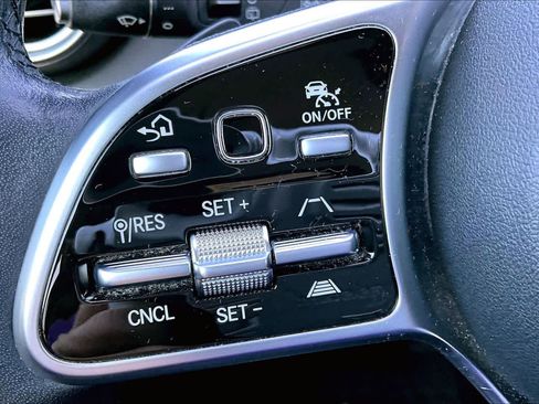 Used 2020 Mercedes-Benz GLC 300 image 20