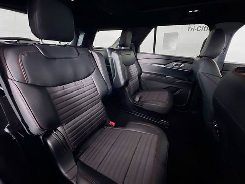 New 2026 Ford Explorer ST-Line w/ ST-Line Street Pack AWD/4WD image 17