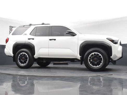 Used 2025 Toyota 4Runner TRD Off-Road AWD/4WD image 32