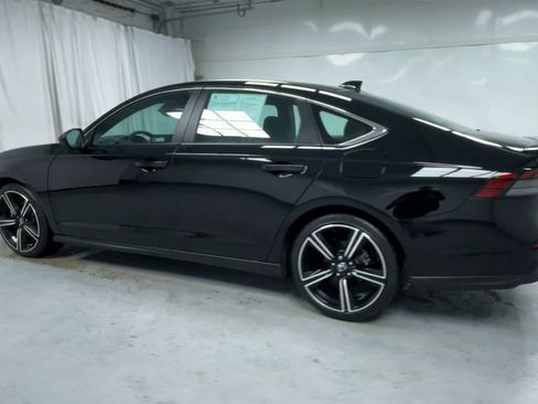 Used 2023 Honda Accord Sport image 6
