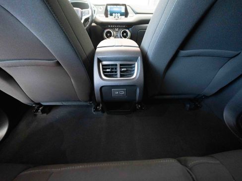 Used 2020 Chevrolet Blazer LT image 22