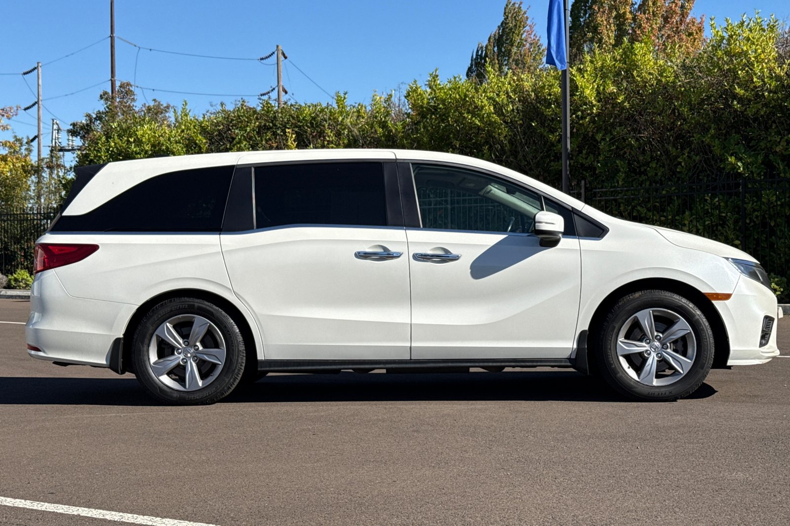 Used 2018 Honda Odyssey EX-L image 3