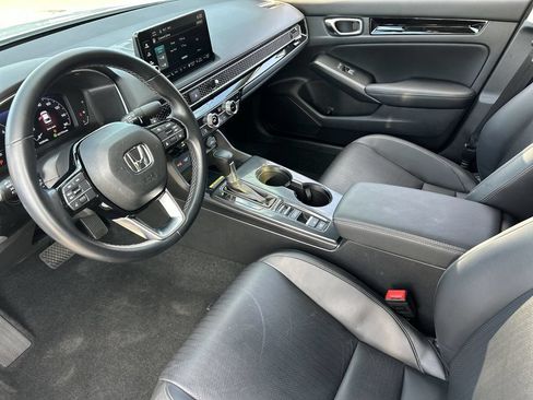 Used 2022 Honda Civic Touring image 10