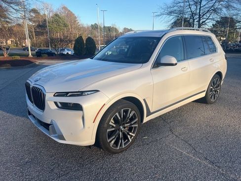 Used 2023 BMW X7 xDrive40i w/ Premium Package image 1