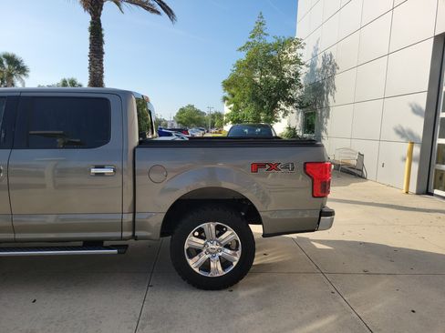 Used 2020 Ford F150 XLT w/ Equipment Group 302A Luxury AWD/4WD image 4