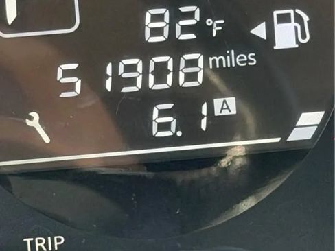 Used 2015 Nissan Versa Note SV FWD image 9