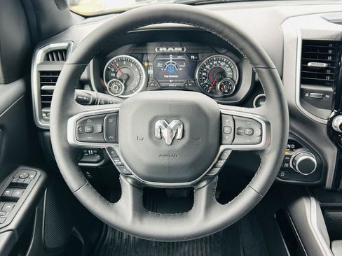 Used 2025 RAM 1500 Big Horn AWD/4WD image 16