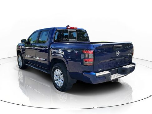 Used 2022 Nissan Frontier SV AWD/4WD image 3