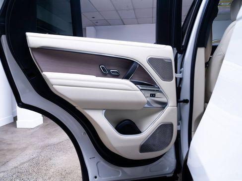 Used 2023 Land Rover Range Rover Autobiography AWD/4WD image 19