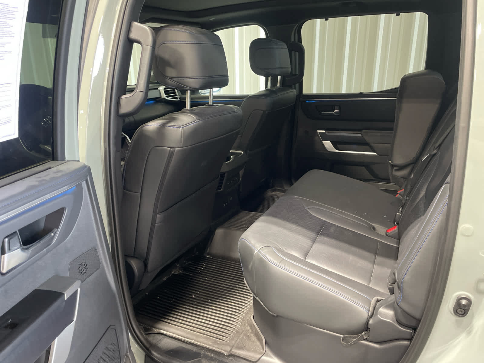 Used 2024 Toyota Tundra Platinum AWD/4WD image 5