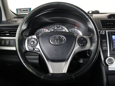Used 2013 Toyota Camry SE w/ Leather Pkg FWD image 34