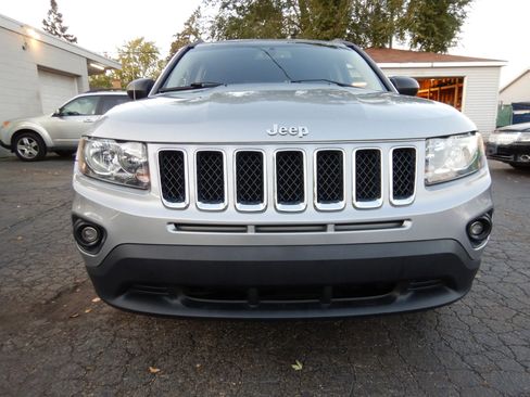 Used 2016 Jeep Compass Sport w/ Power Value Group image 2