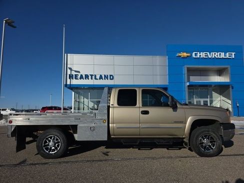 Used 2005 Chevrolet Silverado 2500 LS w/ Skid Plate Package image 32