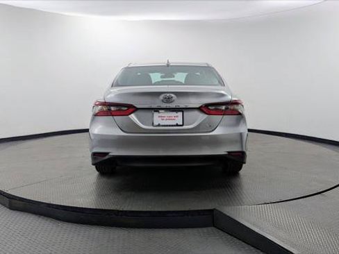 Used 2024 Toyota Camry LE FWD image 7