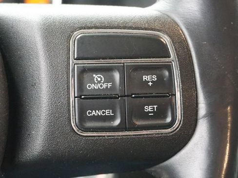 Used 2014 Jeep Compass Latitude w/ Sun/Sound Group image 34