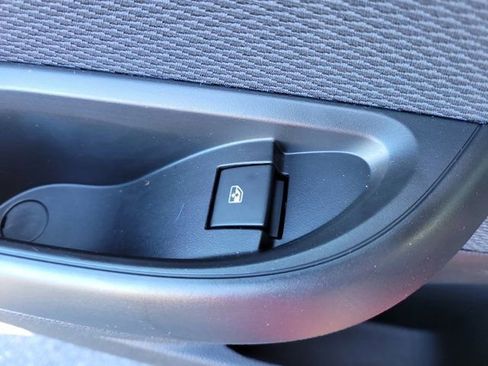 Used 2016 Chevrolet Cruze LT image 17