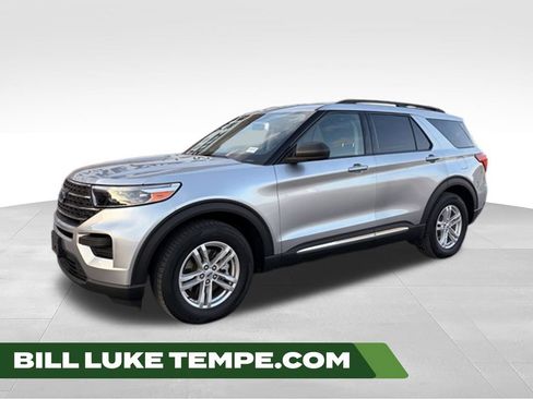 Used 2022 Ford Explorer XLT RWD image 1