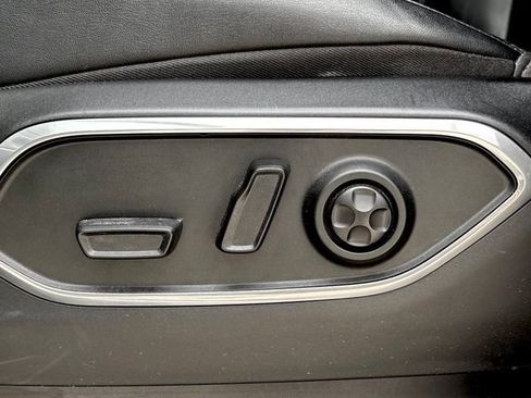 Used 2023 Jeep Wagoneer L Series II AWD/4WD image 12