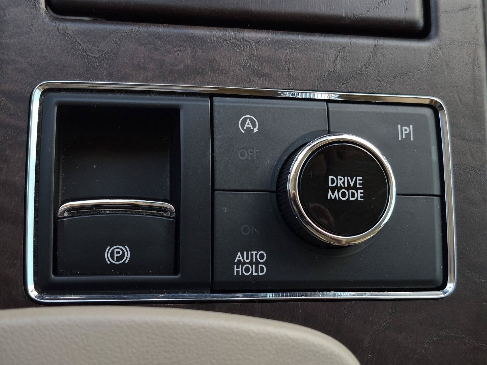 Used 2024 Lincoln Navigator Reserve AWD/4WD image 37