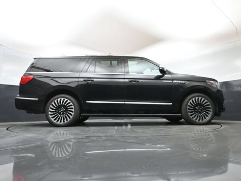 Used 2020 Lincoln Navigator L Black Label w/ Cargo Convenience Package AWD/4WD image 52