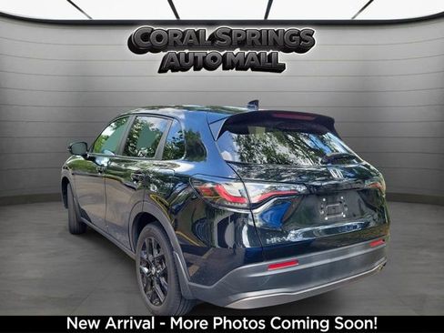 Certified 2024 Honda HR-V Sport image 3