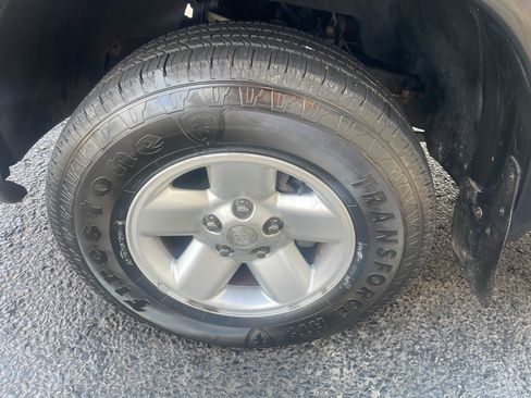 Used 2002 Dodge Ram 1500 Truck SLT image 14