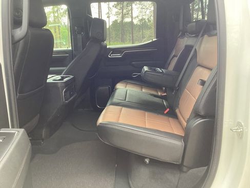 Used 2025 Chevrolet Silverado 1500 High Country w/ Z71 Off-Road Package image 15